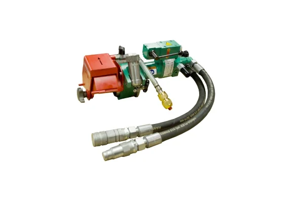 Przecinarka do cięcia rur po obwodzie